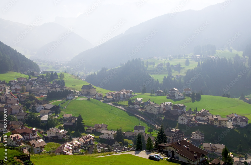 Fototapeta premium St. Christina - Dolomiten - Alpen