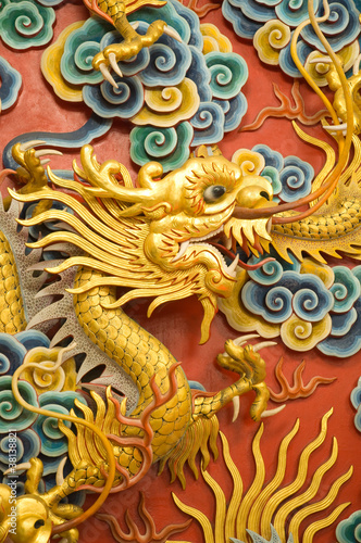 golden dragon sculpture © rattanapat wingpud