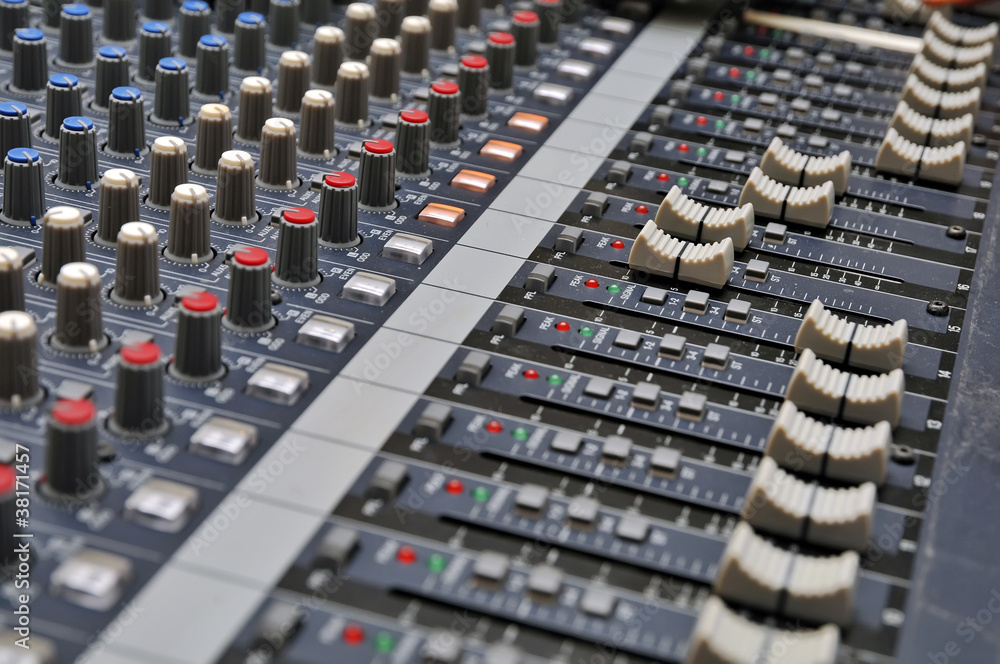 Sound mixer Sound mixer