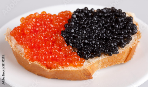 sandwich with red and black caviar