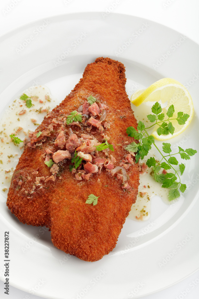 Paniertes Schollenfilet mit Specksauce Stock Photo | Adobe Stock