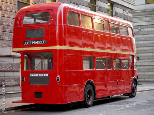 Canvas Print Old fashioned London red bus