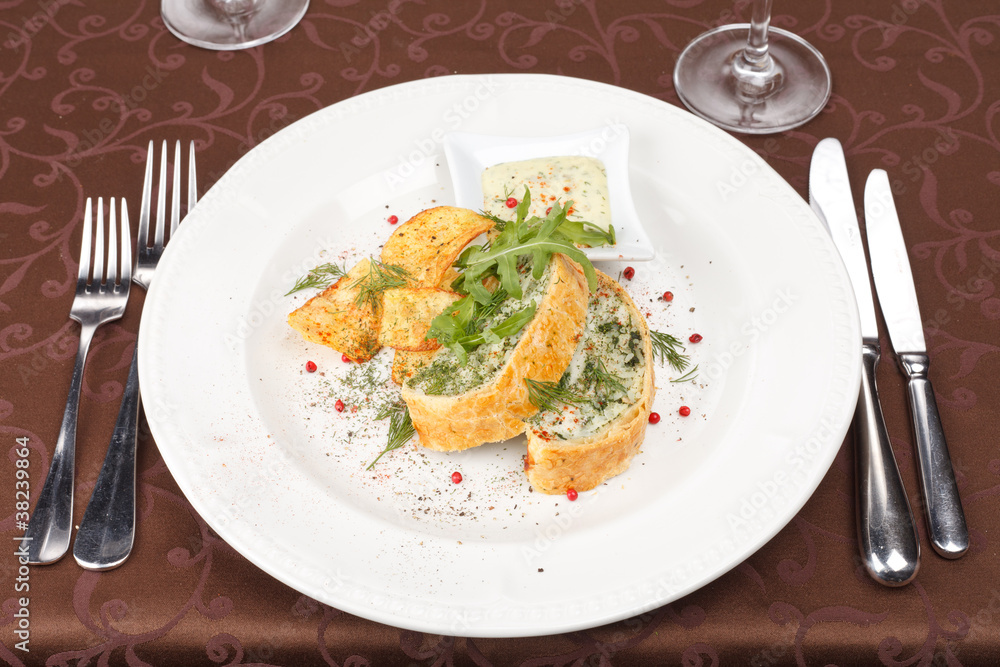 fish pie with sauce and potato chips fish pie with sauce and potato chips