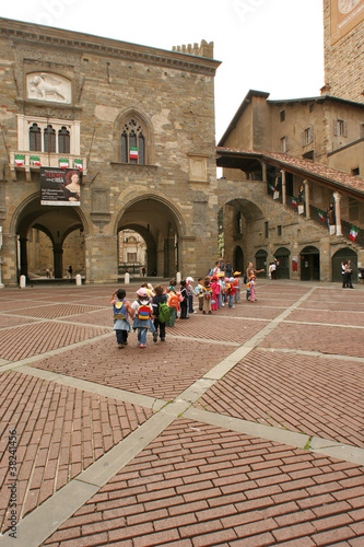 Bergamo, gita scolastica in piazza Vecchia photo