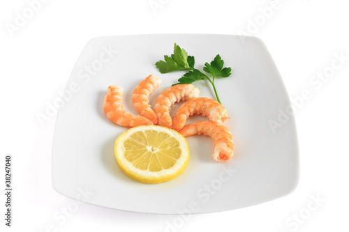 five shrimps with lemon