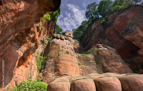 the giant buddah of leshan sichuan