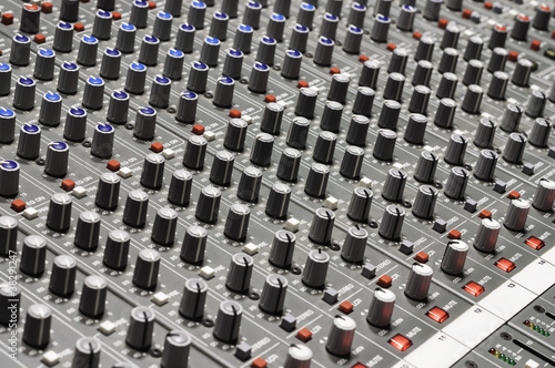 Sound mixer