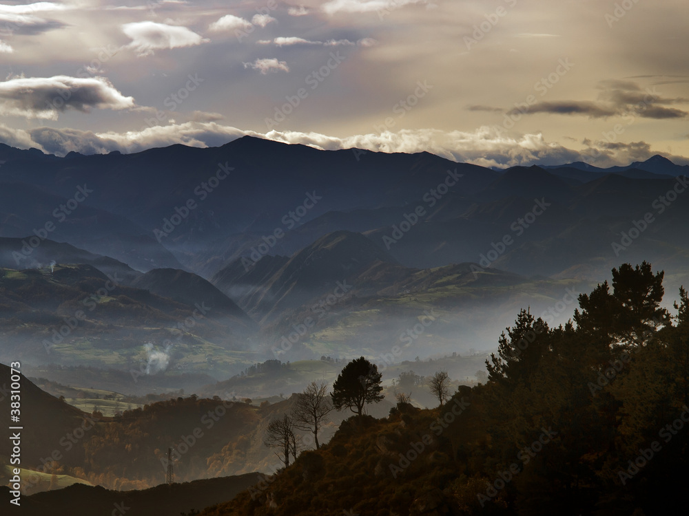 Obraz premium Sueve Mountains