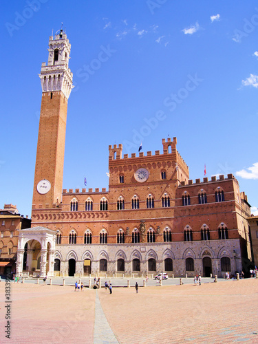 Palazzo Publico in Piazza del Campo, Siena, Italy