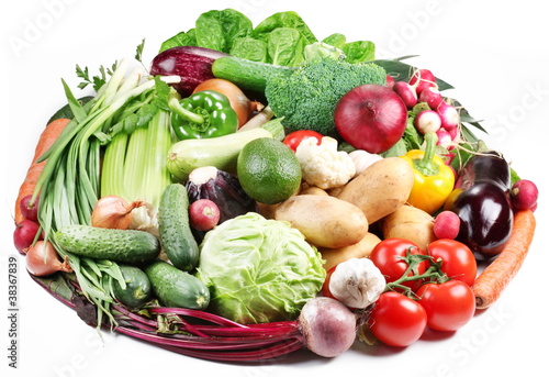 Variety of vegetables are laid out in a circle