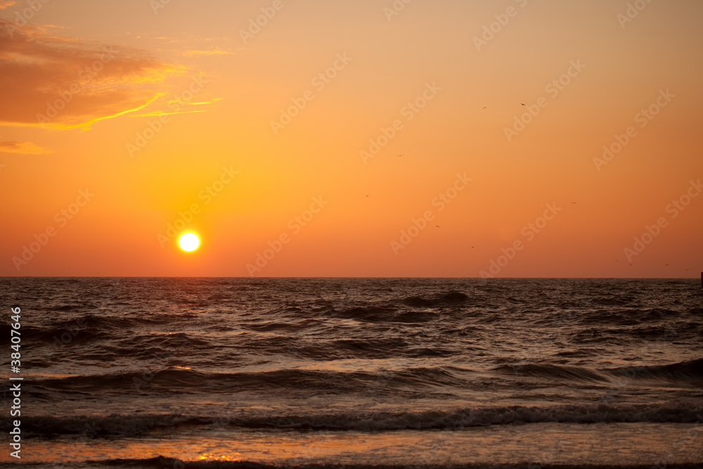 Fototapeta premium Sunset in Baltic sea
