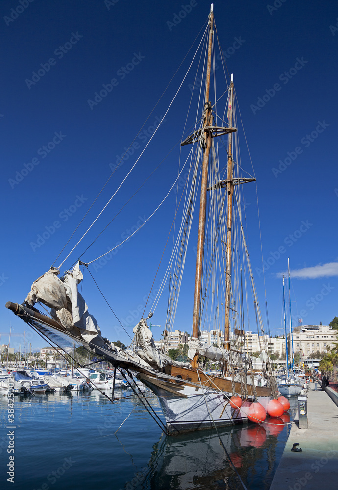 Obraz premium Sailboats moored at harbour in Cartagena, Spain