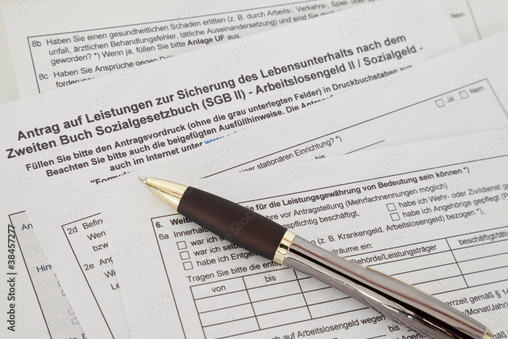 Antrag Auf Gewährung Von Sozialhilfe Antrag auf Sozialhilfe Stock 写真 | Adobe Stock