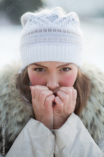 girl in nature in winter