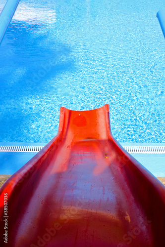 Foto Red toboggan