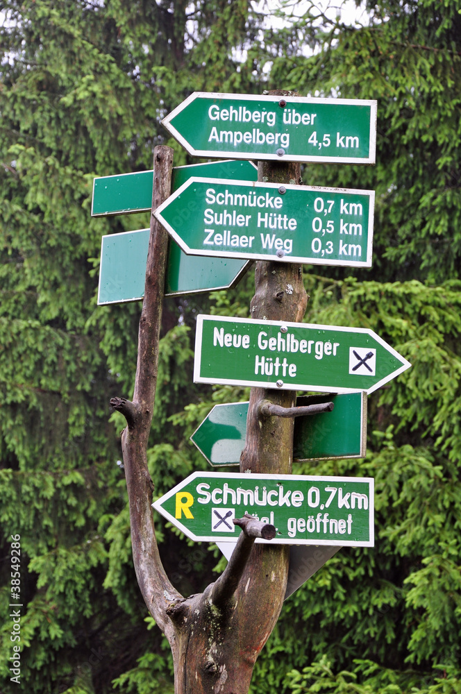 © Henry Czauderna - Wanderwegweiser im Thüringer Wald © Henry Czauderna - Wanderwegweiser im Thüringer Wald