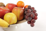 Frische Früchte in einer Obstschale