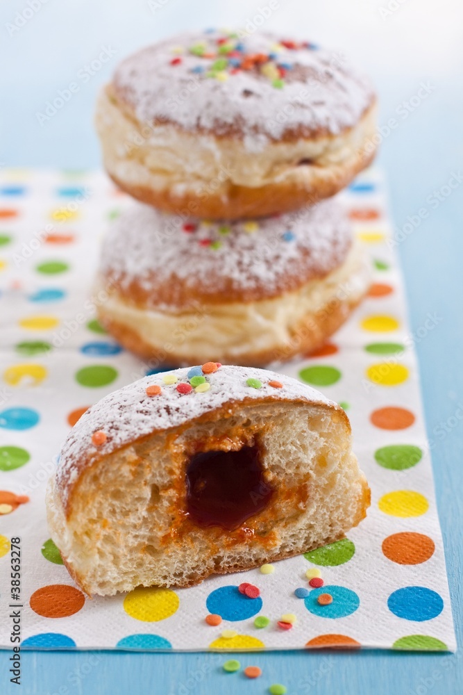 Krapfen mit Hiffenmarkfüllung Krapfen mit Hiffenmarkfüllung