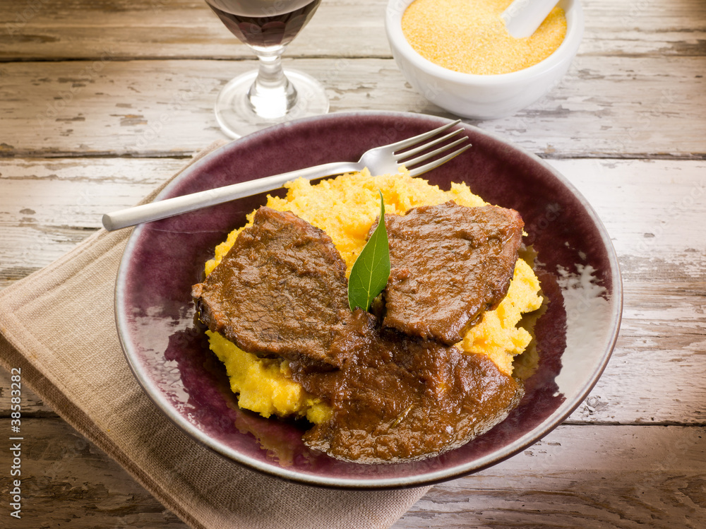 braised meat with  porridge