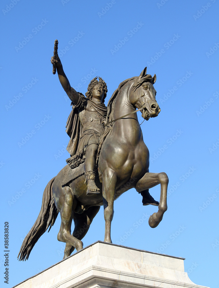 Empereur romain à cheval