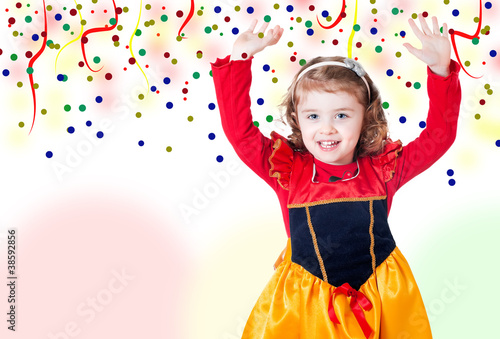 Bambina con vestito di carnevale