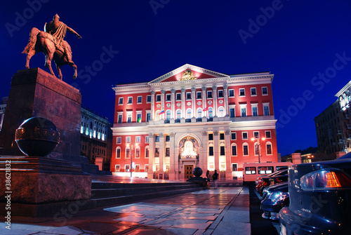 Photography Moscow by night. City hall and monument to Yuri Dolgoruky