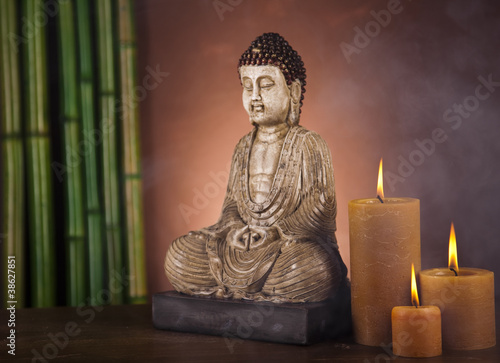 Buddha statue in a meditation