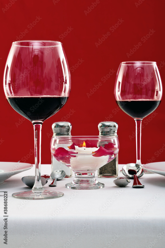 Red wine table setting