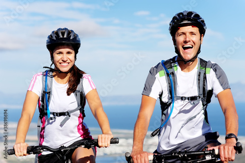bike couple