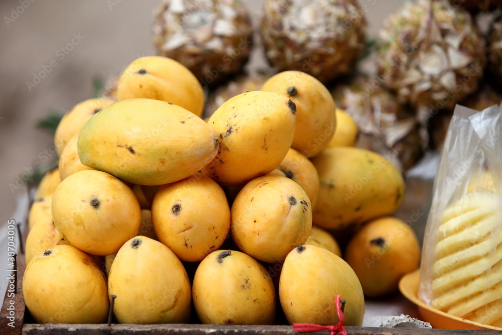 Mangue sur un marché de Siem Reap Mangue sur un marché de Siem Reap