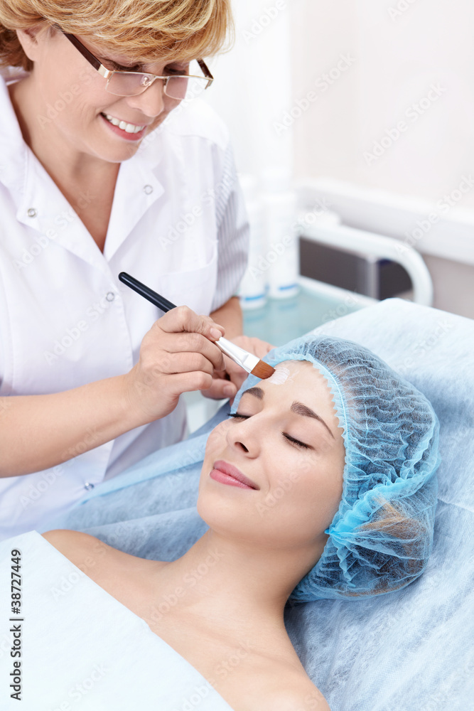 Cosmetic procedure Cosmetic procedure