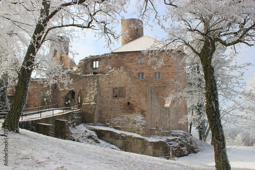 Die Burg Hanstein im Winter photo