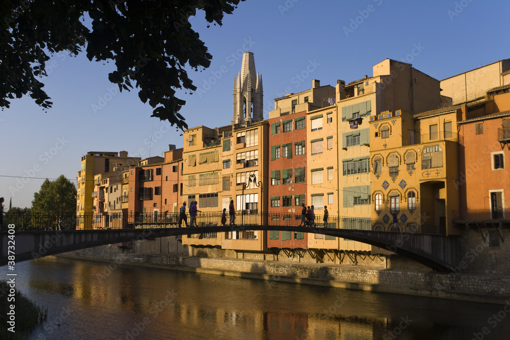 Fototapeta premium Girona. Riu i pont.