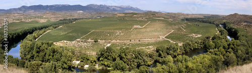 Rio Ebro a su paso por la Rioja