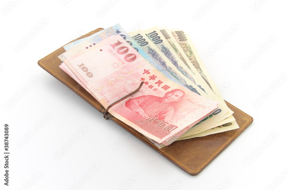 New Taiwan Dollars,Japanese Yen bills New Taiwan Dollars,Japanese Yen bills