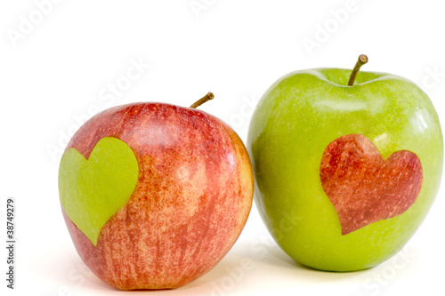 two lovers apples