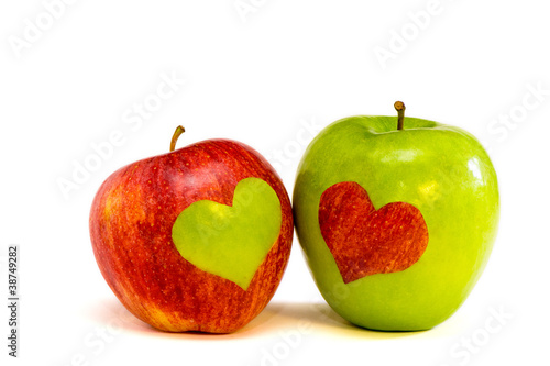 two lovers apples