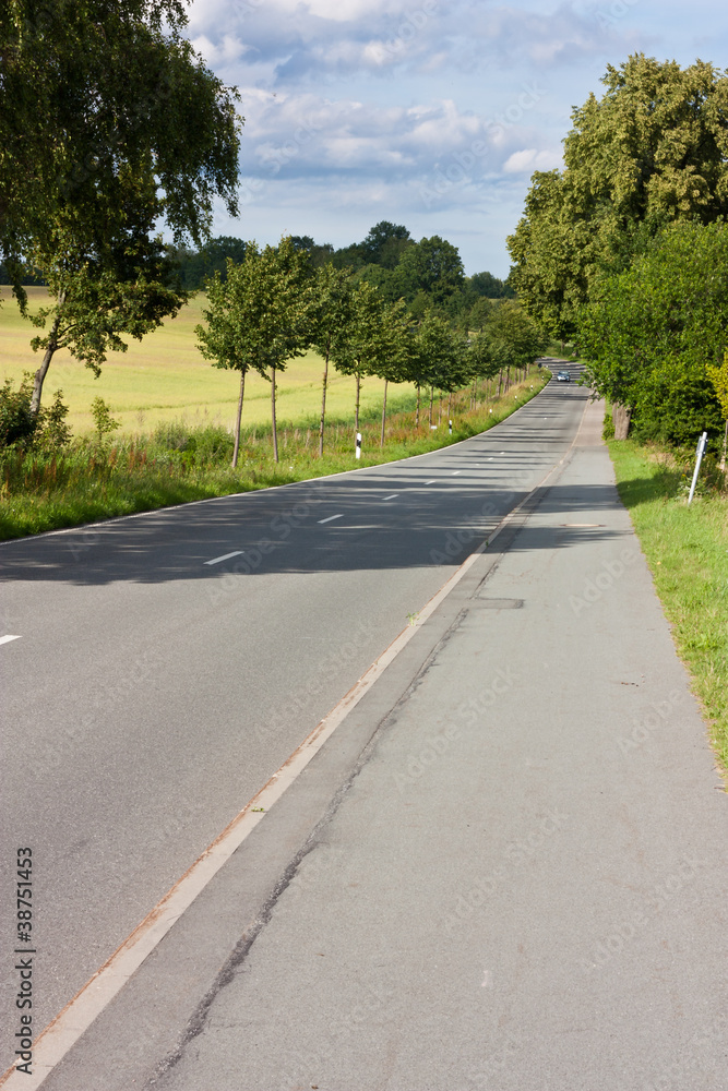 Straße am Feld