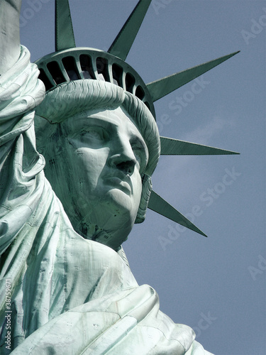 The Statue of Liberty © gelangelan