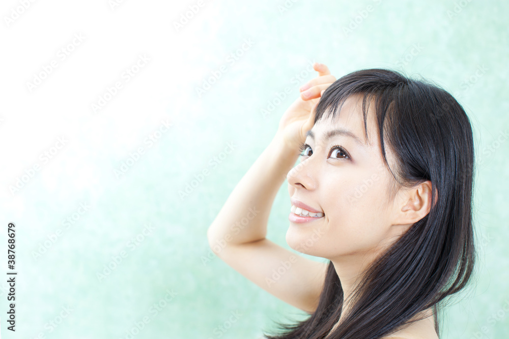 笑顔の女性 笑顔の女性