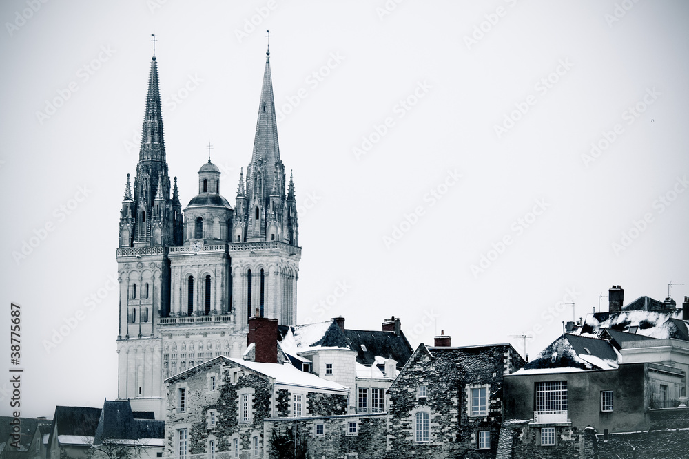 Cathédrale d'Angers en Hiver