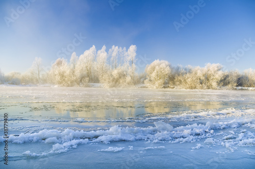 frozen river © Andrii Salivon
