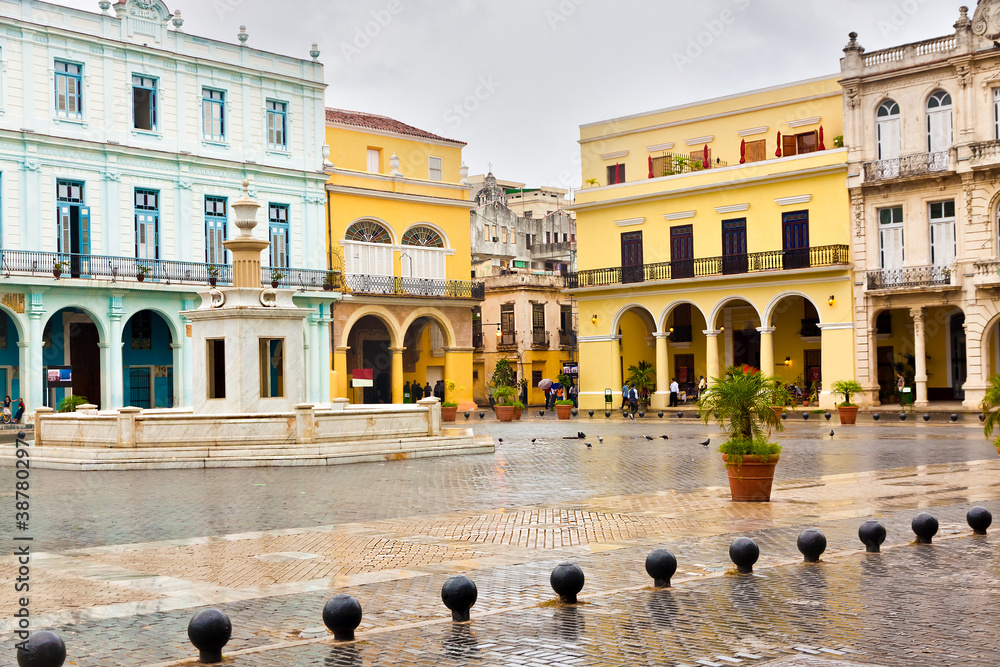 Raining in La Plaza Vieja,a landmark in Old Havana