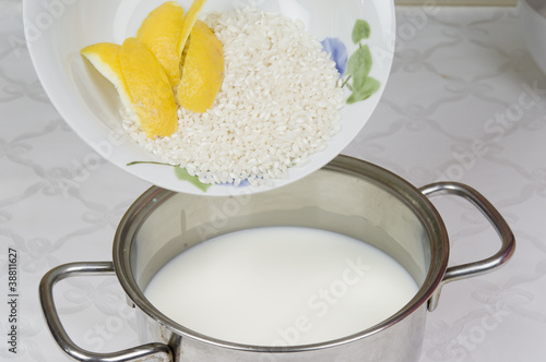 Obraz na płótnie torta di riso - preparazione