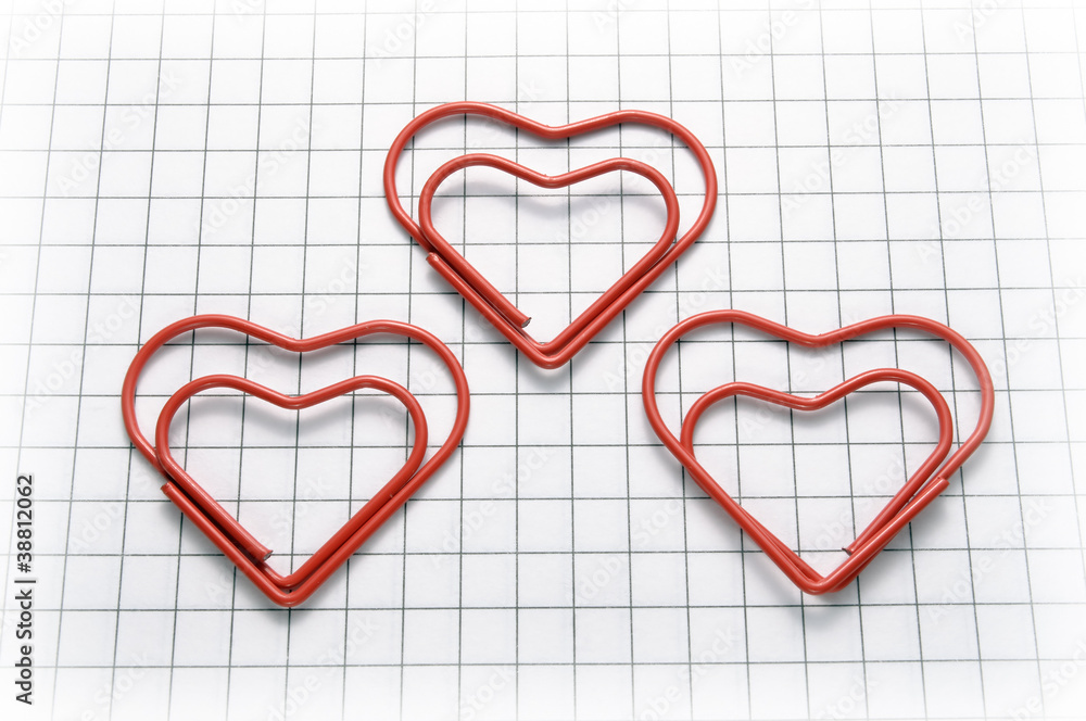 Heart shaped paper clips Heart shaped paper clips