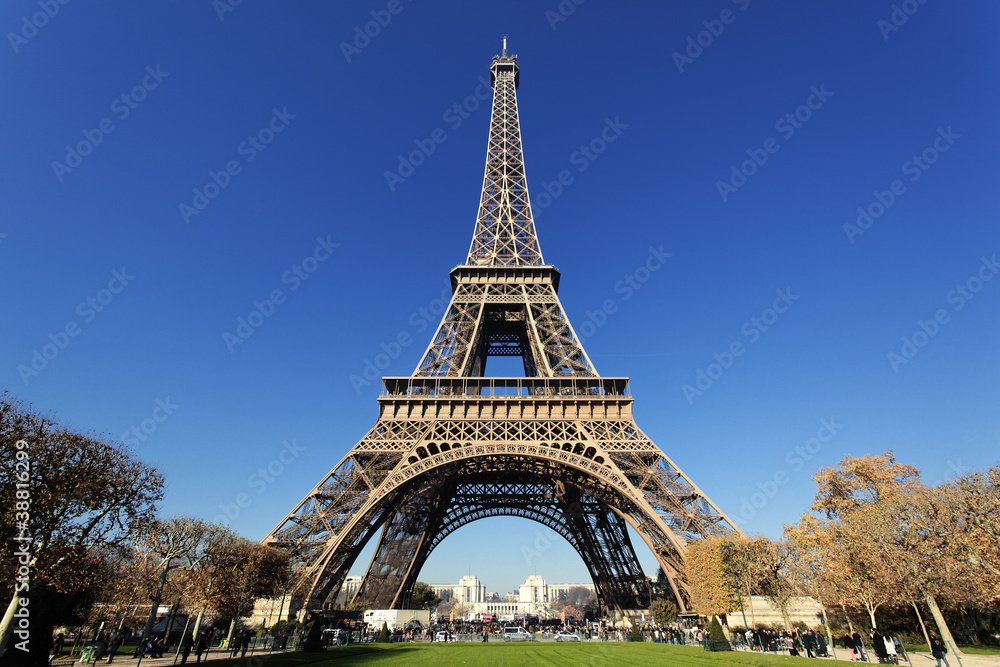 Famous Eiffel tower