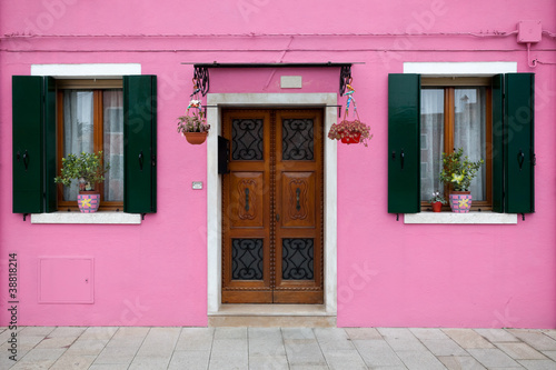 Fototapeta Naklejka Na Ścianę i Meble -  Colorful house in Burano island, Venice, Italy