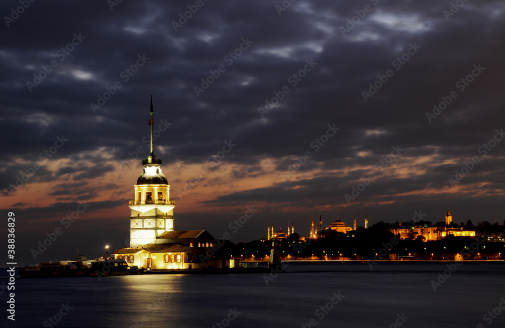 Fototapeta premium Kız Kulesi Gece