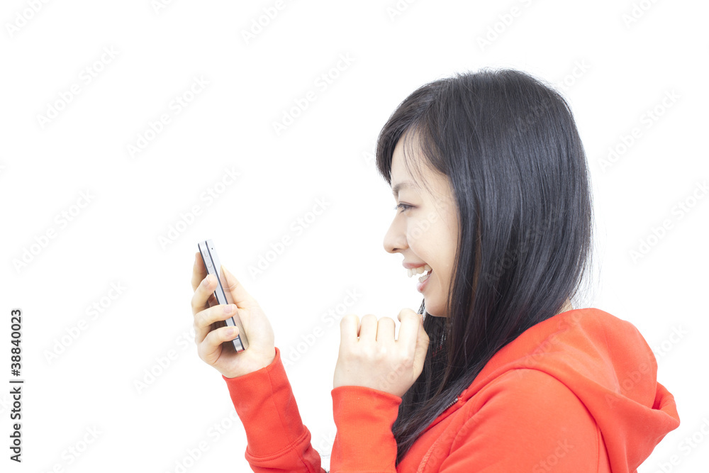 スマートフォンを使う女性 スマートフォンを使う女性