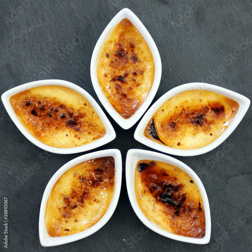 Obraz na plátně crème brûlée en étoile 1